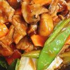 Best Beef with Mushroom 蘑菇牛 in Fargo, ND